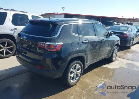 2024 Jeep Compass Sport 4X4 z USA, uszkodzony, nr VIN 3C4NJDAN8RT175505